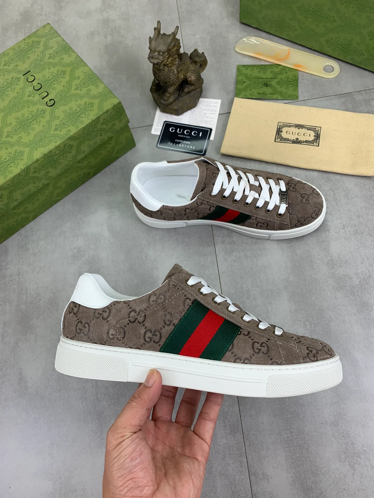 Men's shoes 💰P440💰 [New model] (GUCCI) official website's latest 🎁🎁casual and fashionable men's shoes 👟, hot style 💥 style is simple and elegant, exclusive for trendy men. Unique official website's latest brand double G elements 👑Original Gucci decoration, fashionable and generous, the fabric is original frosted calfskin ✅Fully imported first-layer pigskin lining, the official website specifies wear-resistant, lightweight original rubber casual outsole, the classic model is taken in kind at the counter🎬38-44 4️⃣ colors available